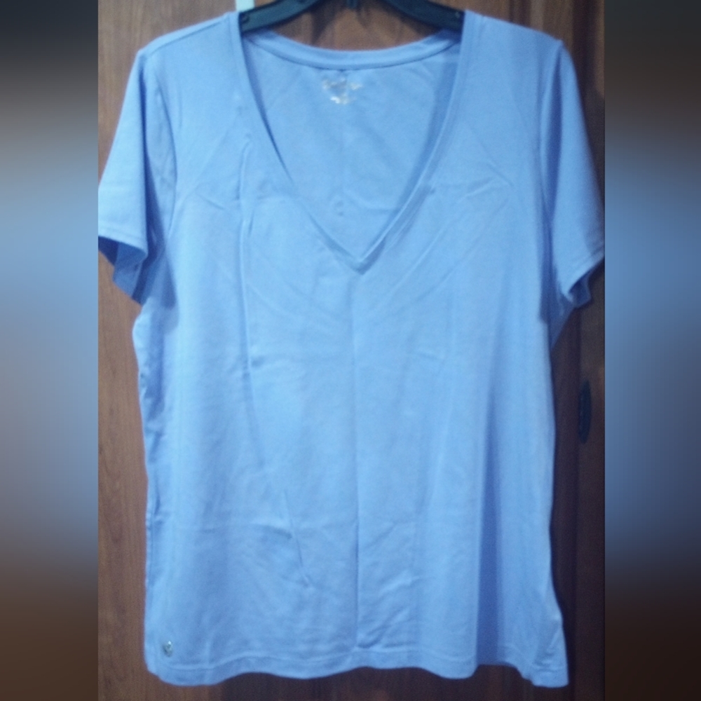 Lilly Pulitzer Lavender V-Neck T-shirt XXL